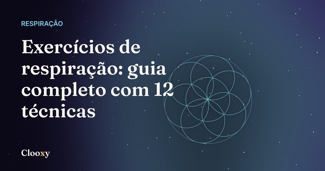 Mulher sentada perto da janela fazendo exercícios de respiração com a mão sobre a barriga